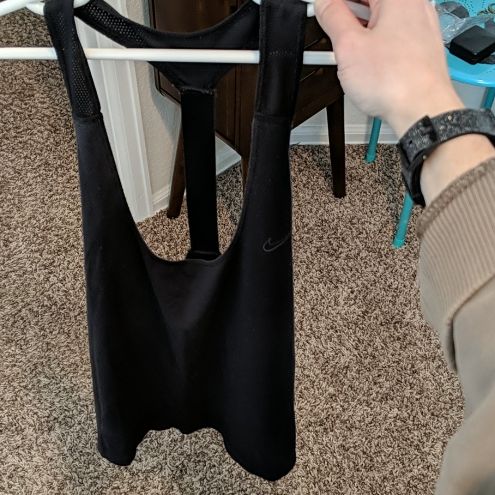 Nike tank